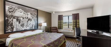 Safe på rommet, individuelt dekorert, individuelt innredet og skrivebord