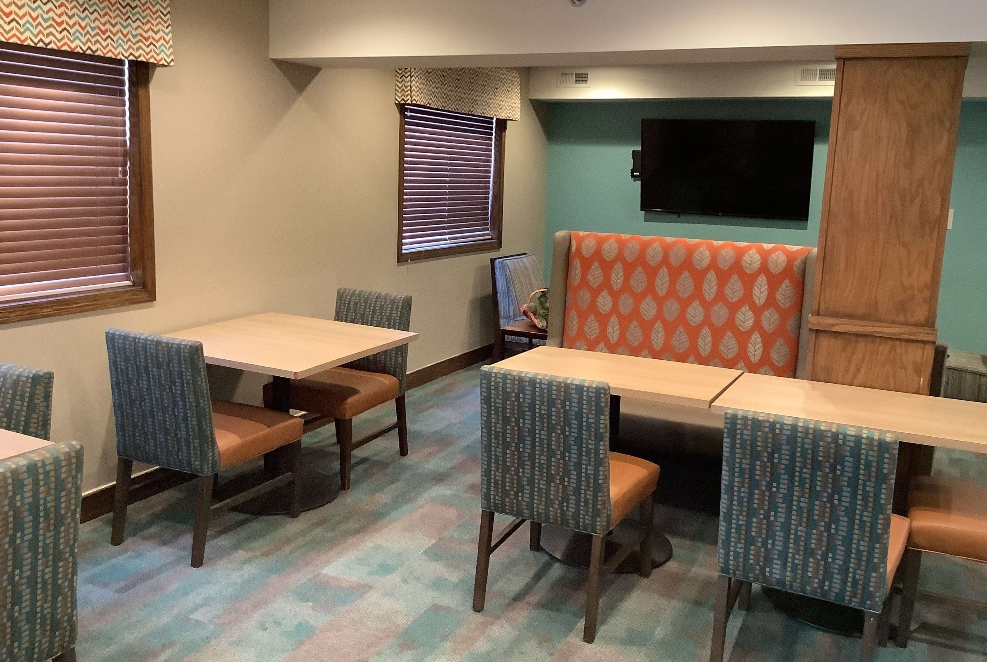 含每日外帶早餐