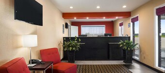 Super 8 by Wyndham Henryetta