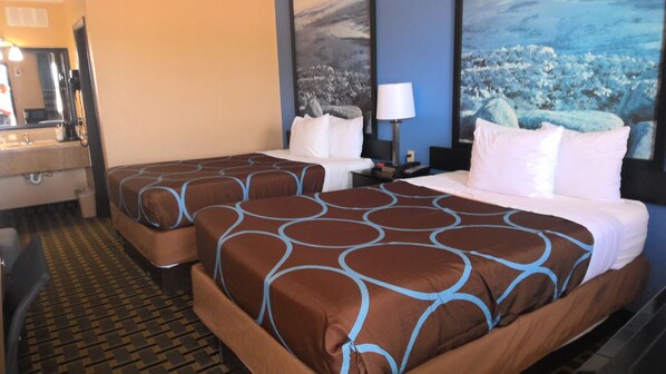 Desk, laptop workspace, iron/ironing board, free WiFi