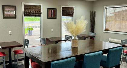 Super 8 by Wyndham Henryetta