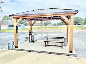 BBQ/picnic area