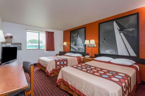 In-room safe, desk, iron/ironing board, free WiFi