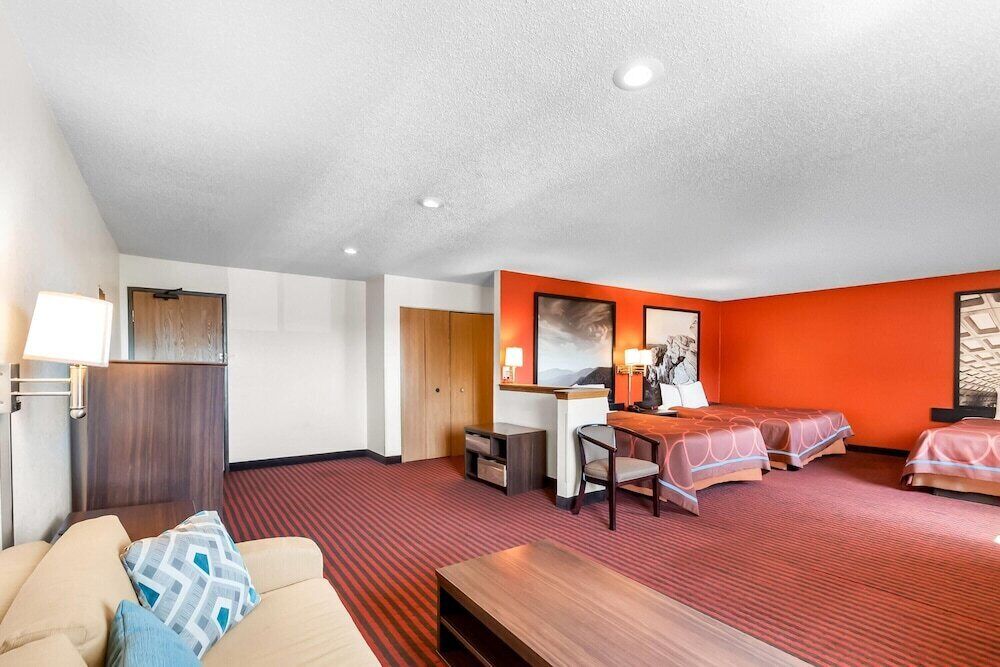 In-room safe, desk, iron/ironing board, free WiFi