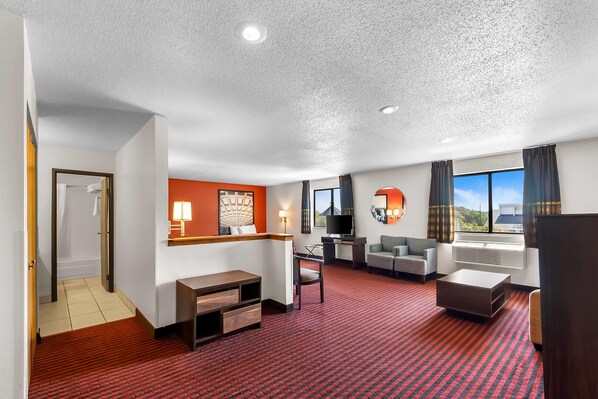 In-room safe, desk, iron/ironing board, free WiFi