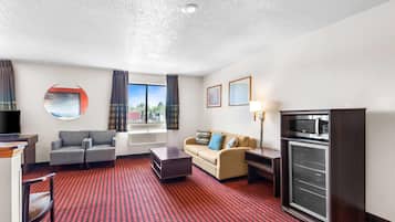 In-room safe, desk, iron/ironing board, free WiFi