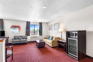 In-room safe, desk, iron/ironing board, free WiFi