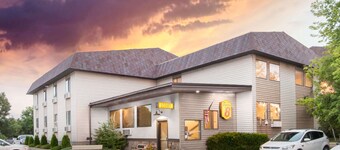 Super 8 by Wyndham Buffalo