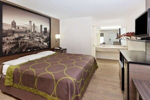 Quarto standard, 1 cama King | Escrivaninha, espaço de trabalho para notebook, cortinas blackout