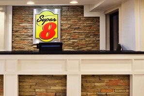 Lobby - Super 8 by Wyndham Ringgold/Chattanooga Area (Ringgold)
