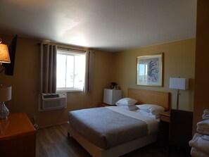Hangicap | Laptop workspace, iron/ironing board, free WiFi, bed sheets - Alpine Inn of Pagosa Springs (Pagosa Springs)