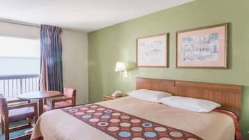 Ropa de cama de alta calidad, colchones con pillow-top y escritorio