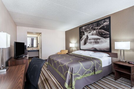 Super 8 by Wyndham Pigeon Forge Dollywood Lane - Image 33