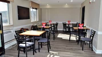 Tägliches inbegriffenes Frühstücksbuffet