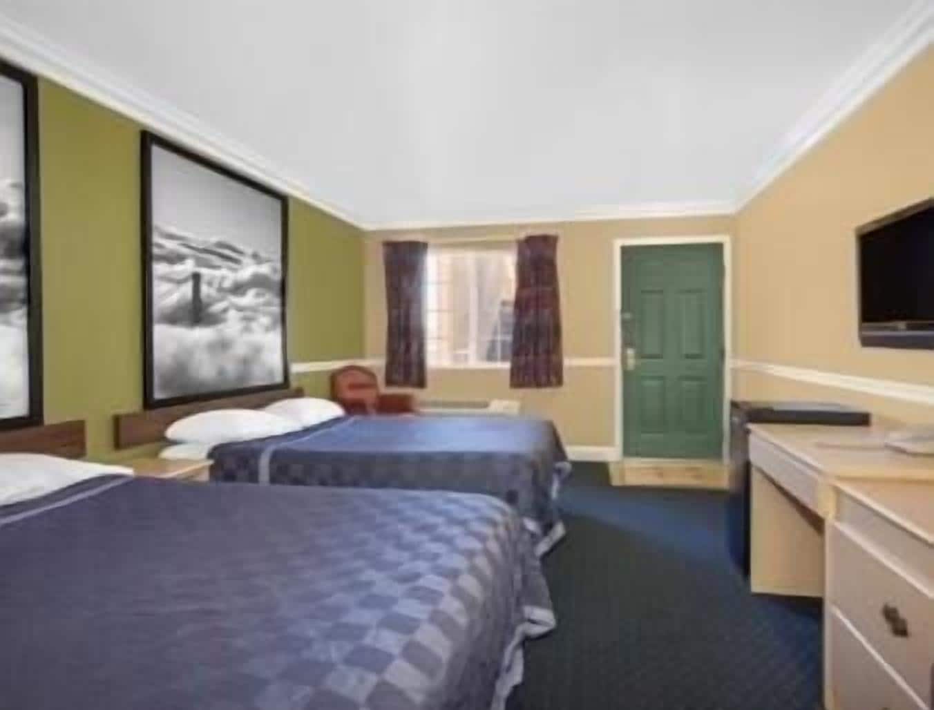 Foto - Super 8 by Wyndham Hayward Downtown