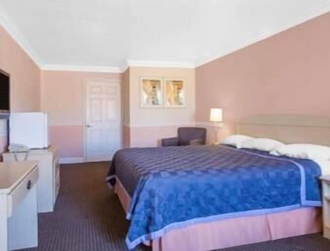 Foto - Super 8 by Wyndham Hayward Downtown