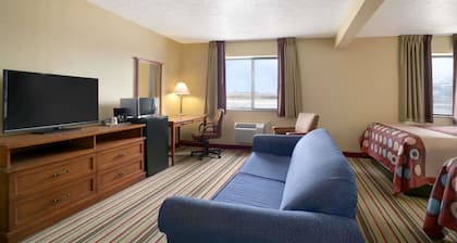 Super 8 by Wyndham Park City/North Wichita Area