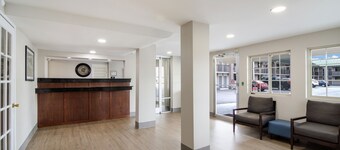 Townhouse Inn