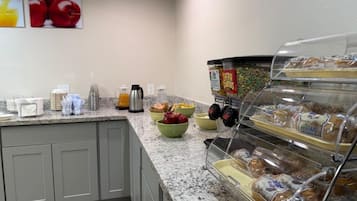 Desayuno continental incluido todos los días