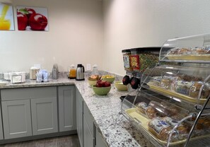 Free daily continental breakfast