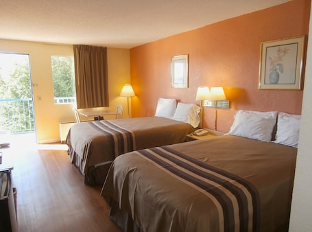 Escritorio, camas plegables/adicionales, wifi gratis y ropa de cama