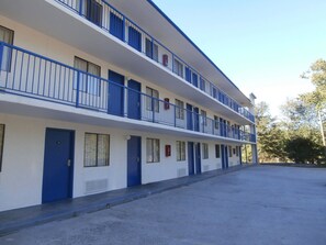 Front of property - Americas Best Value Inn Tucker (Tucker)