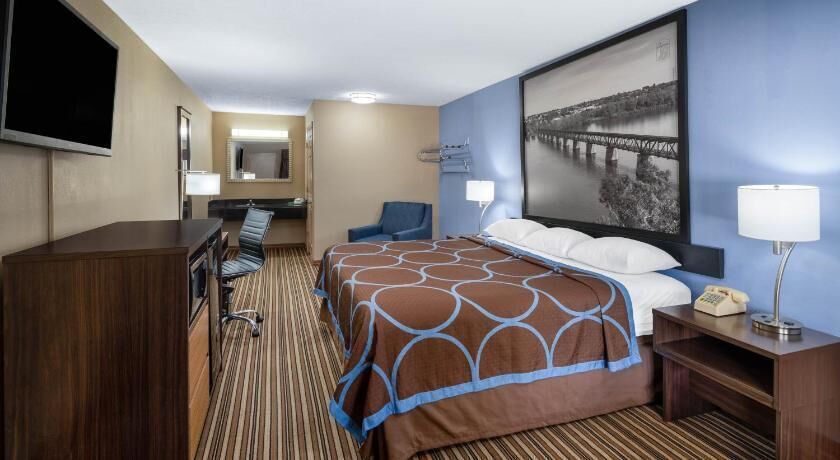 In-room safe, desk, laptop workspace, iron/ironing board