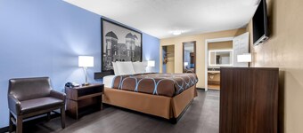 Super 8 by Wyndham Gadsden AL