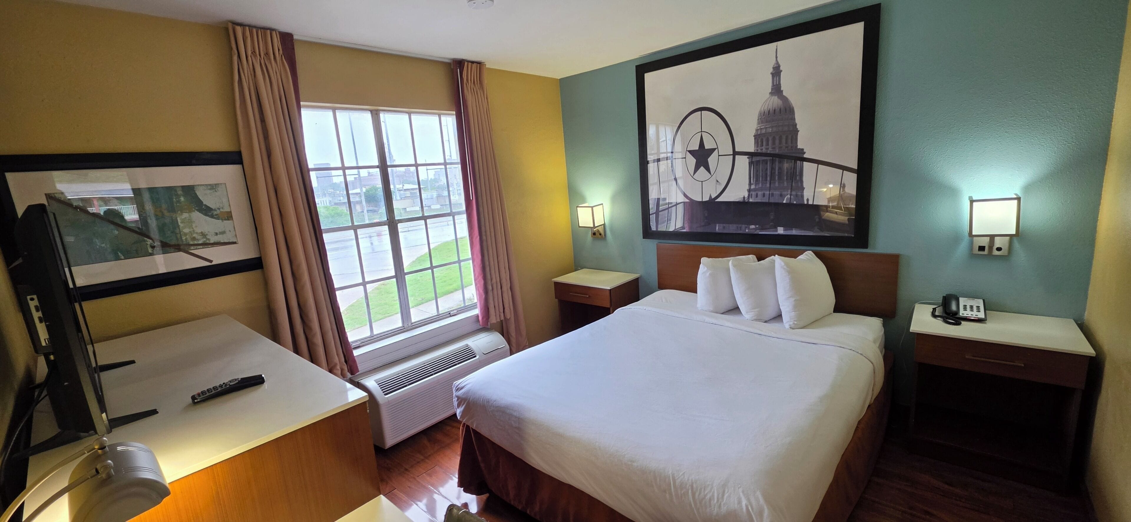 Photo - Super 8 by Wyndham Austin Downtown/Capitol Area