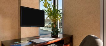 Super 8 by Wyndham Austin Downtown/Capitol Area