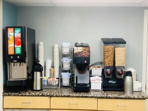 Desayuno para llevar gratuito y diario