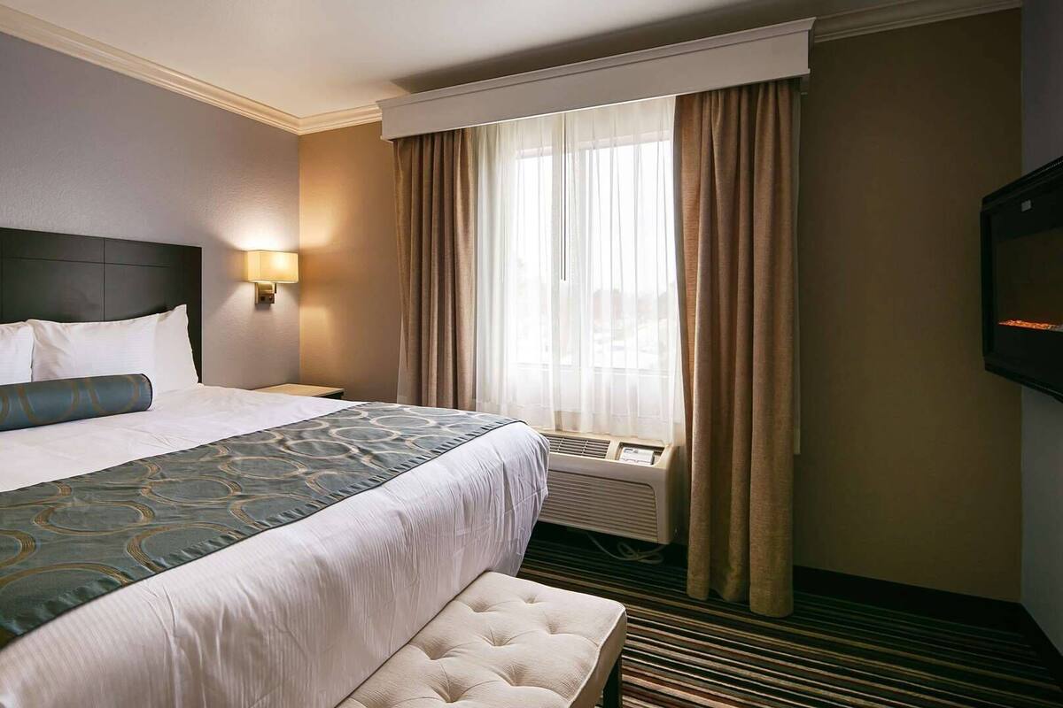 Tabla de planchar con plancha, cunas gratuitas y wifi gratis