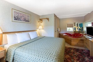 Private spa tub - Night Lodge (Bartonsville)