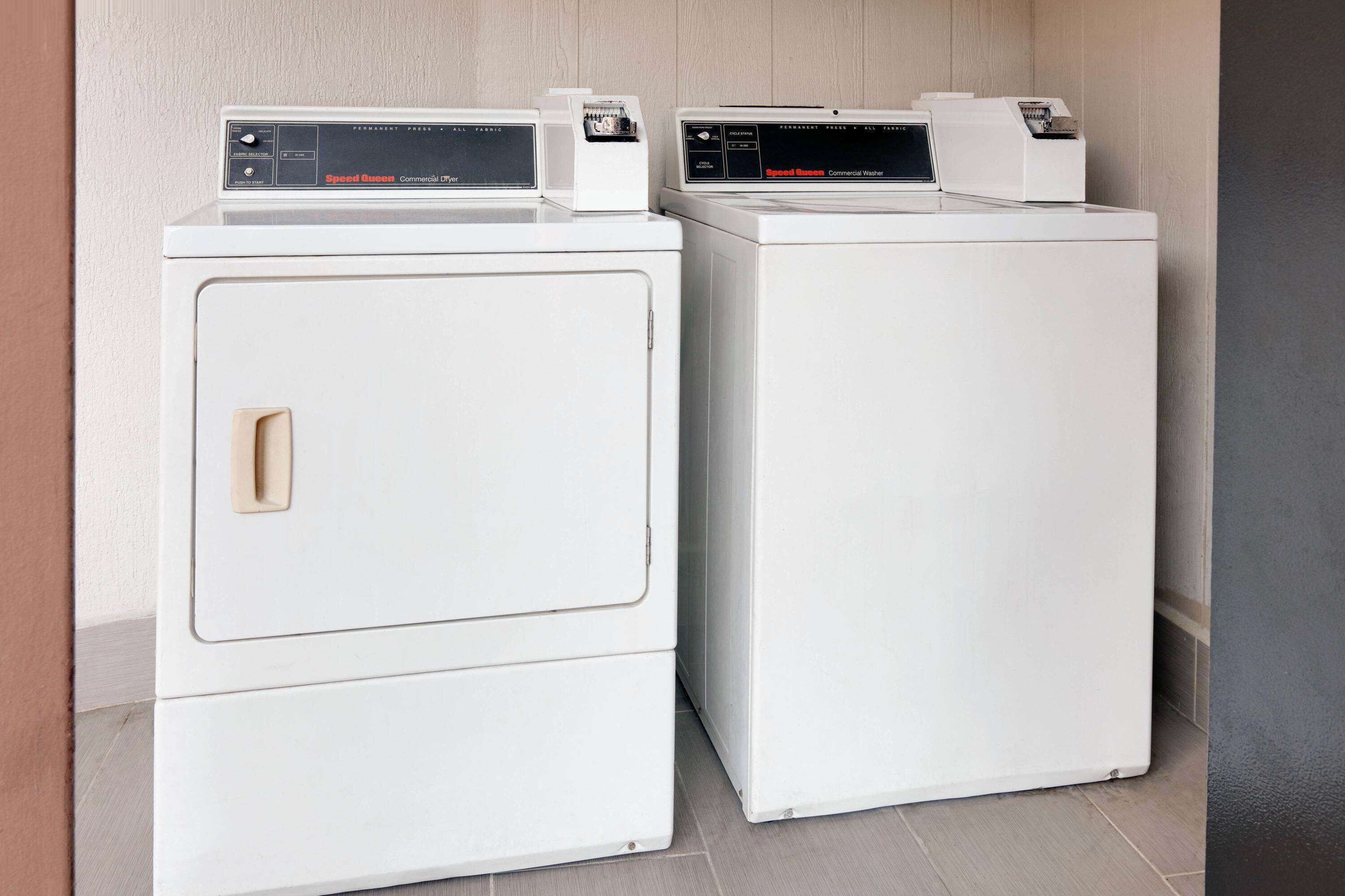 Photo - Super 8 by Wyndham San Antonio Pearl District Downtown