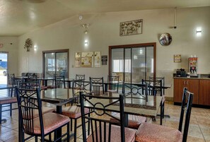 Petit déjeuner à emporter compris tous les jours