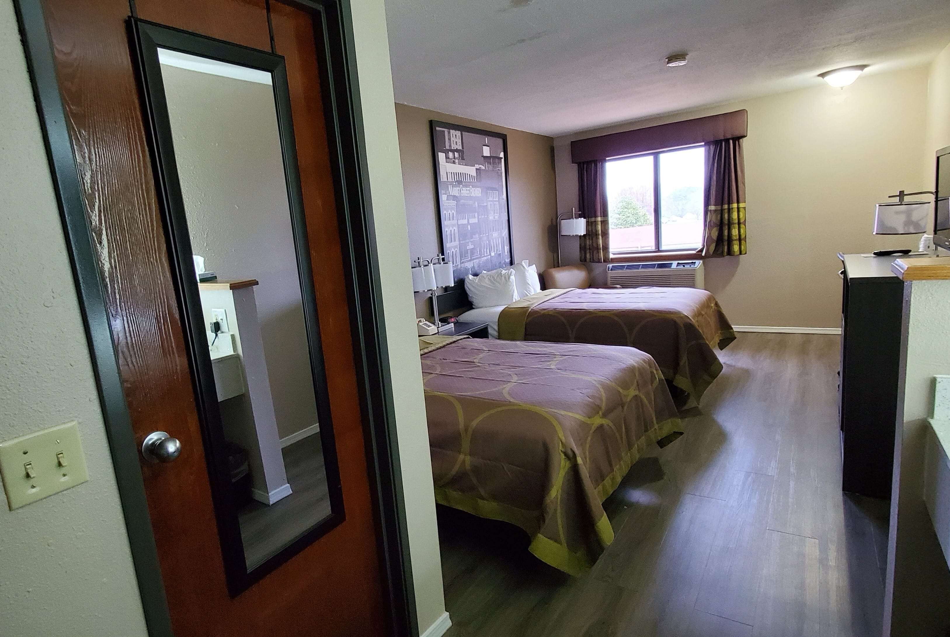 Foto - Super 8 by Wyndham Paris