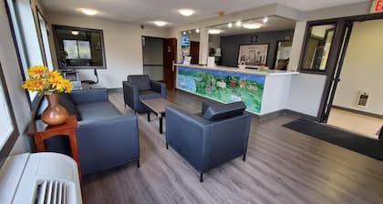Super 8 by Wyndham Paris