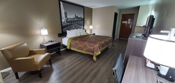 隔音、熨斗/熨衣板、免费婴儿床、折叠床/加床（额外收费）