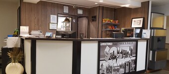 Super 8 by Wyndham Airport I90