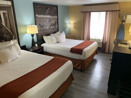 标准房, 2 张大床 | 办公桌、遮光窗帘、熨斗/熨衣板、免费 WiFi