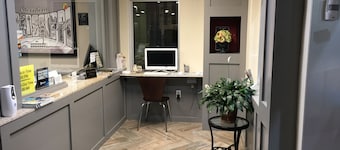Super 8 by Wyndham Meridian