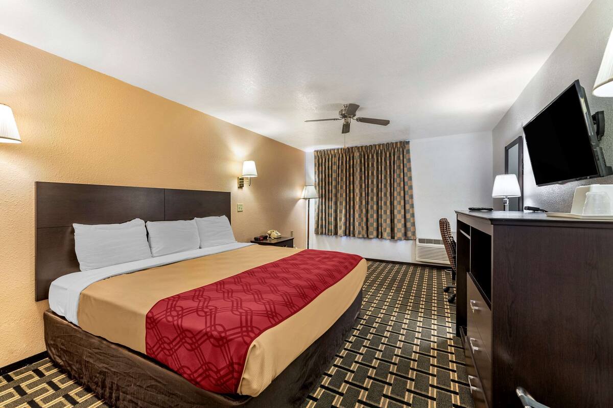 Desk, iron/ironing board, free WiFi, alarm clocks