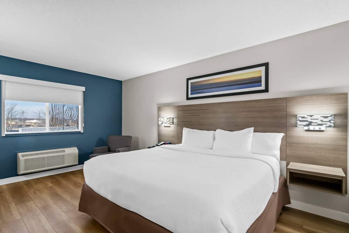 Desk, rollaway beds, free WiFi, bed sheets