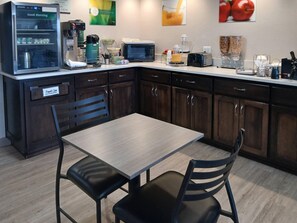 Free daily continental breakfast - Quality Inn Neosho (Neosho)