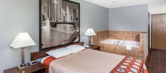 Super 8 by Wyndham Pekin/Peoria Area