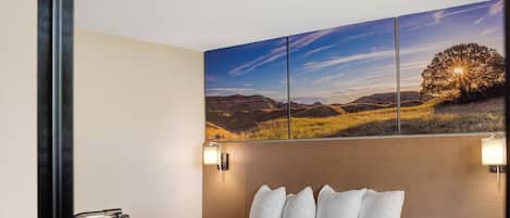 Caja de seguridad en la habitación, escritorio y cunas gratuitas