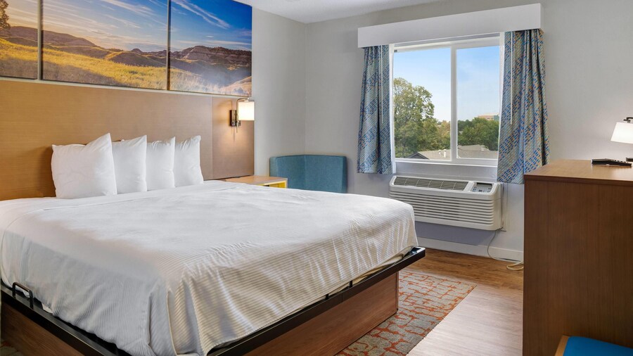 Days Inn by Wyndham Omaha/West Dodge