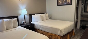 Travelodge by Wyndham Sacramento / Rancho Cordova