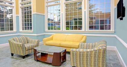 Super 8 by Wyndham Acworth/Atlanta Area