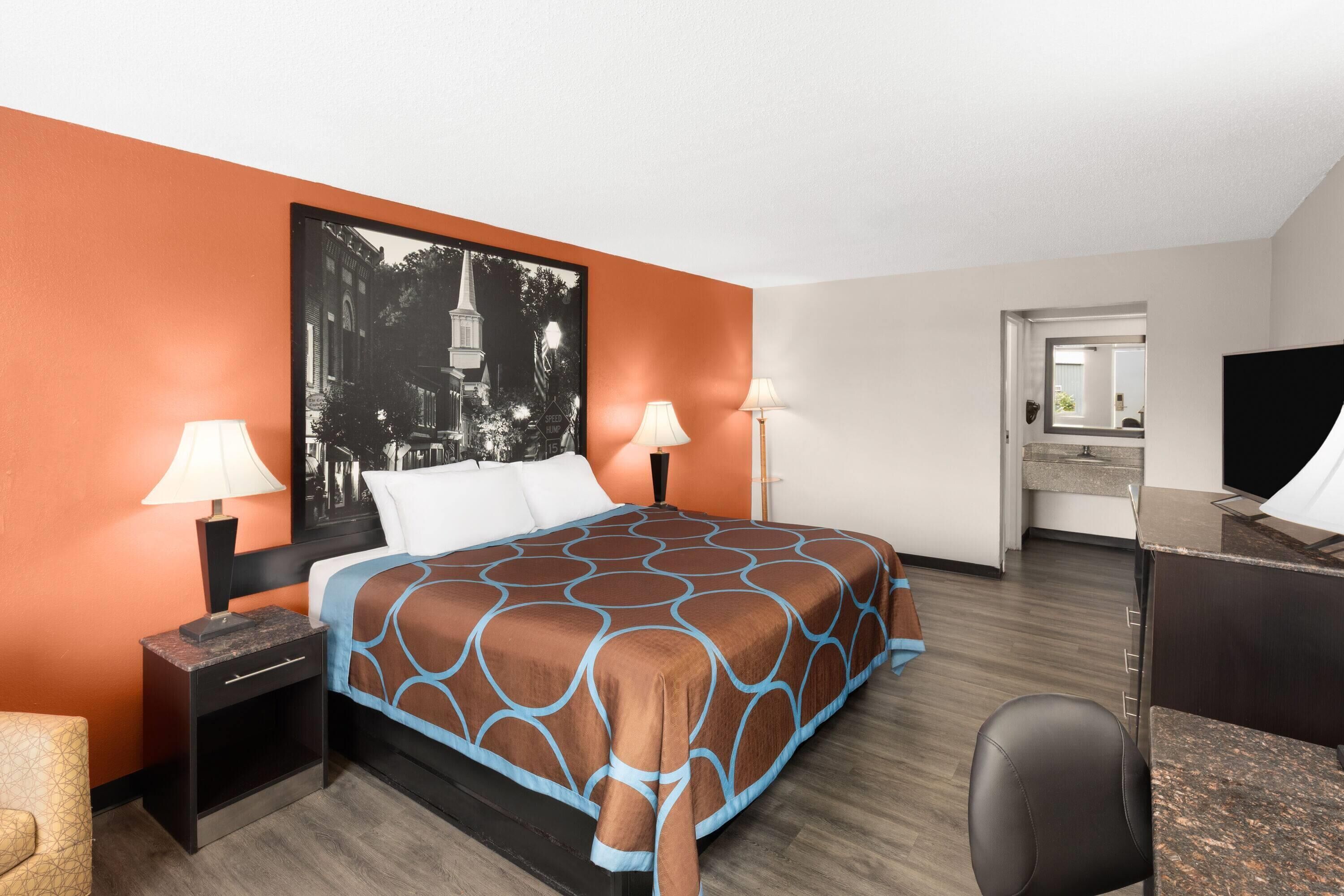 Free WiFi, bed sheets